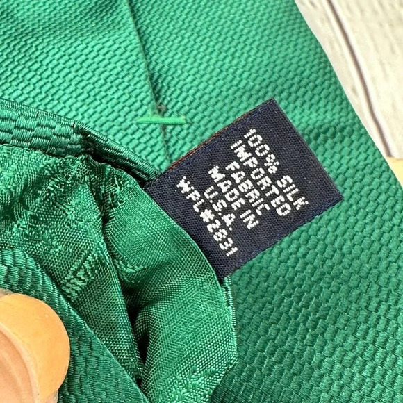 Vintage tommy Hilfiger silk green neck Tie preppy business office - Picture 4 of 4